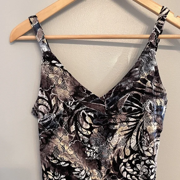 Tricotto Patterned & Ruffle Dress - Picture 2 of 7